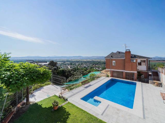 Casa chalet en Venta en Calalberche