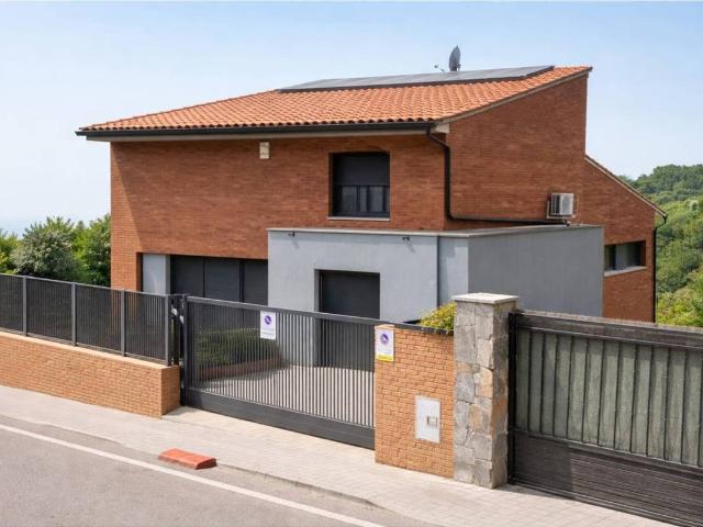 Casa chalet en Venta en Caldes de Montbui