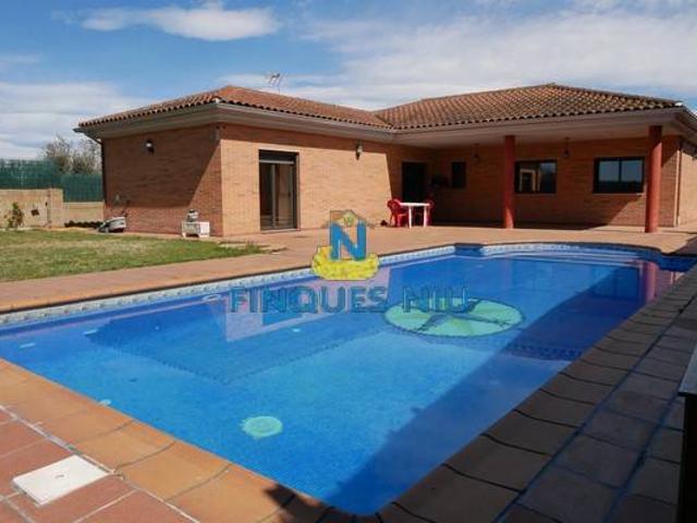Casa chalet en Venta en Caldes de Malavella