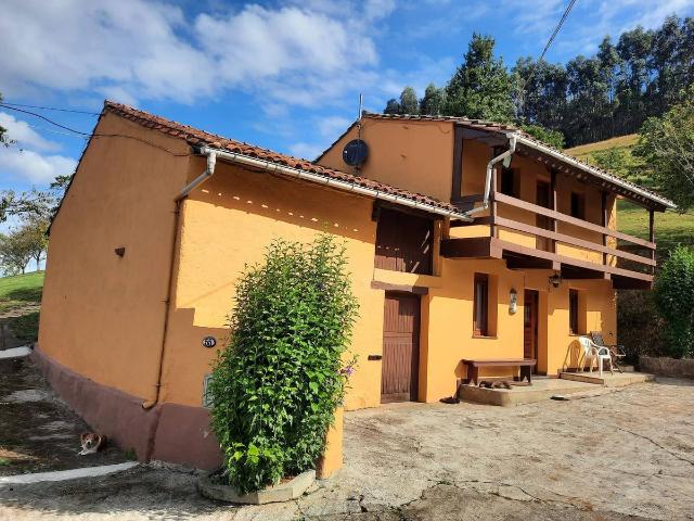Casa chalet en Venta en Caldones