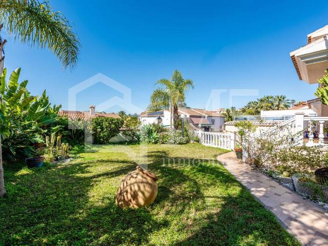 Casa chalet en Venta en Caleta de Vélez