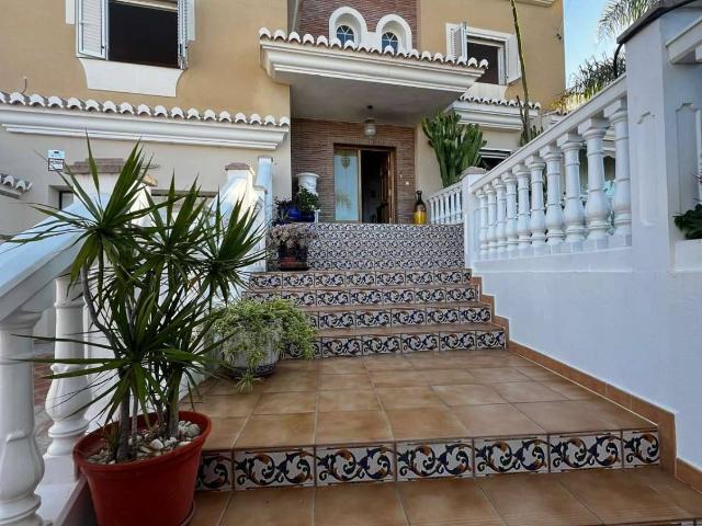 Casa chalet en Venta en Caleta de Vélez