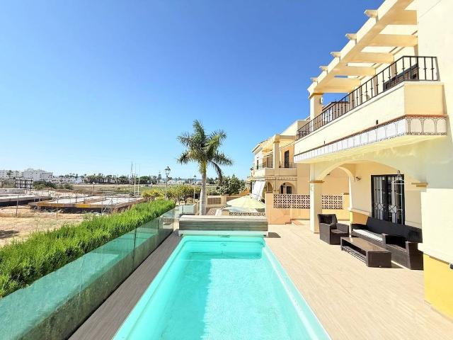 Casa chalet en Venta en Caleta de Vélez