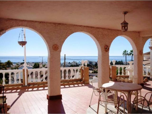 Casa chalet en Venta en Caleta de Vélez