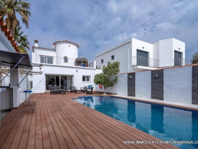 Casa chalet en Venta en Cap Ras Creus Falconera
