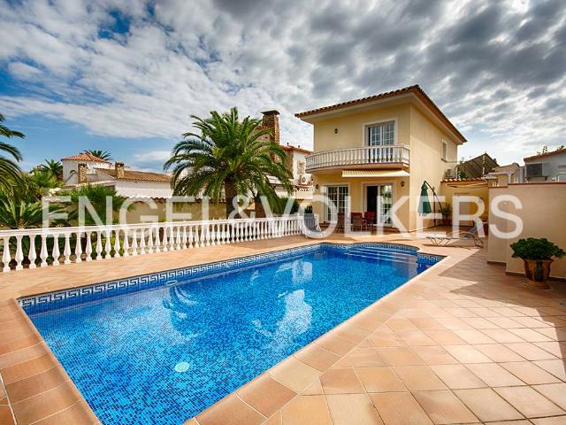 Casa chalet en Venta en Cap Ras Creus Falconera