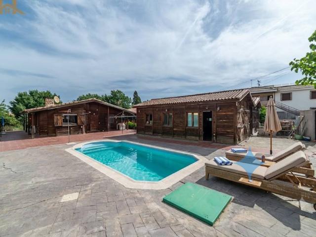 Casa chalet en Venta en Carranque