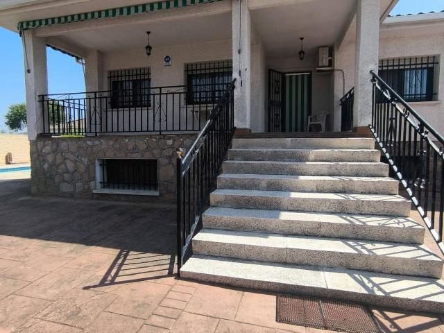 Casa chalet en Venta en Carranque