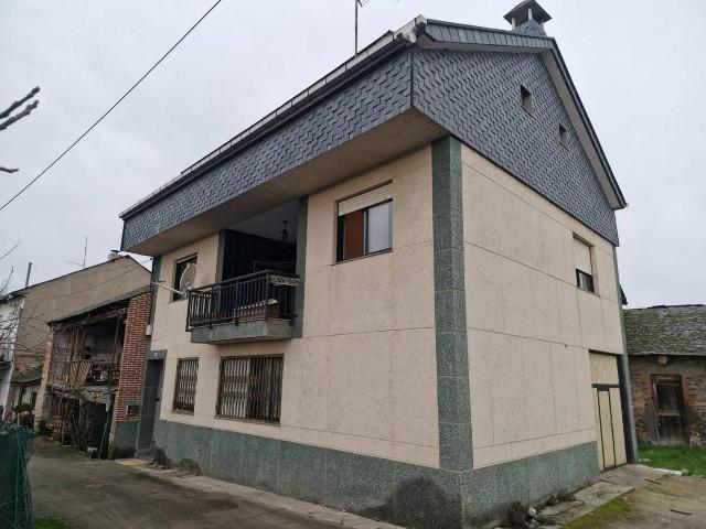 Casa chalet en Venta en Carracedelo