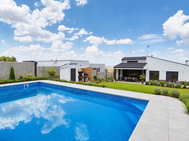 Casa chalet en Venta en Carrascal de Barregas