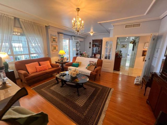 Casa chalet en Venta en Carretera de Sevilla Los Montitos