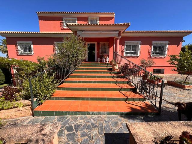 Casa chalet en Venta en Carretera de Sevilla Los Montitos