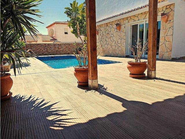 Casa chalet en Venta en Carrió La Merced Los Pinos
