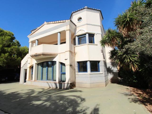 Casa chalet en Venta en Carrió La Merced Los Pinos