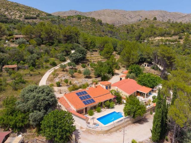 Casa chalet en Venta en Castell de Castells