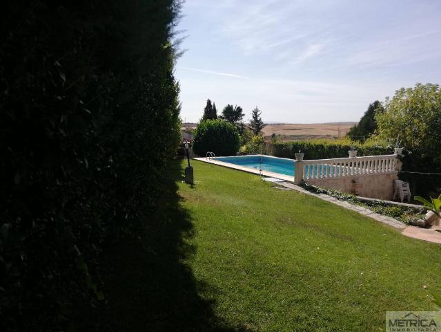 Casa chalet en Venta en Castellanos de Villiquera