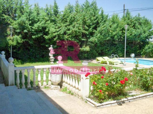 Casa chalet en Venta en Castellanos de Villiquera