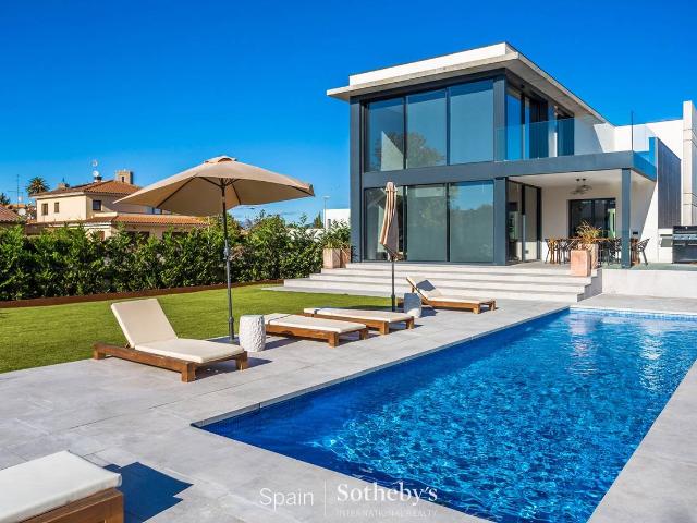 Casa chalet en Venta en Castelló d'Empúries