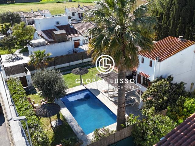 Casa chalet en Venta en Castelló d'Empúries