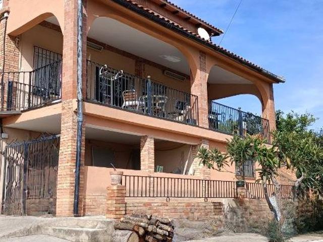 Casa chalet en Venta en Castellnovo