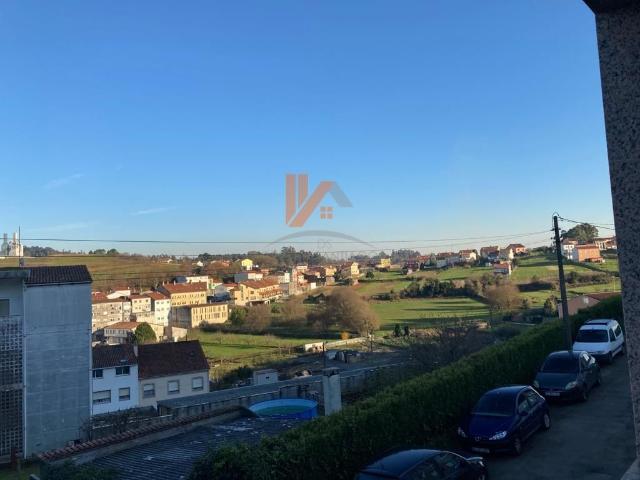 Casa chalet en Venta en Castiñeiriño Cruceiro de Sar