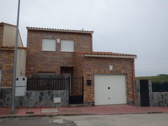 Casa Chalet en Venta en Casar De Escalona, El Toledo