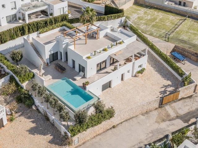 Casa chalet en Venta en Casco Urbano