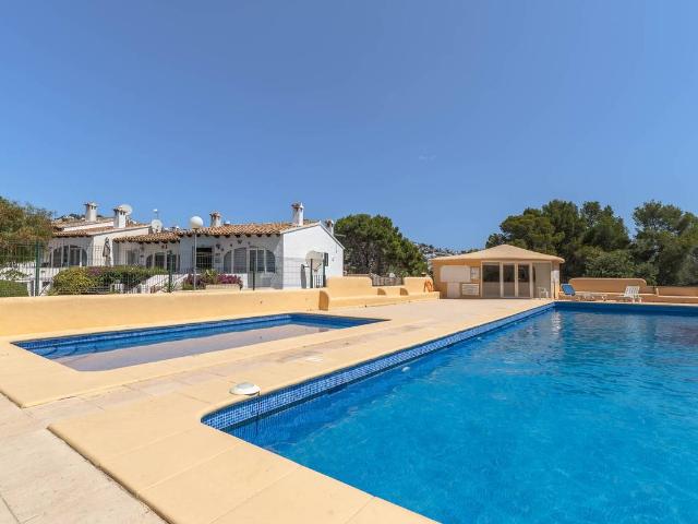 Casa chalet en Venta en Casco Urbano