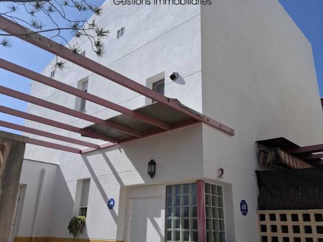 Casa chalet en Venta en Casco Urbano