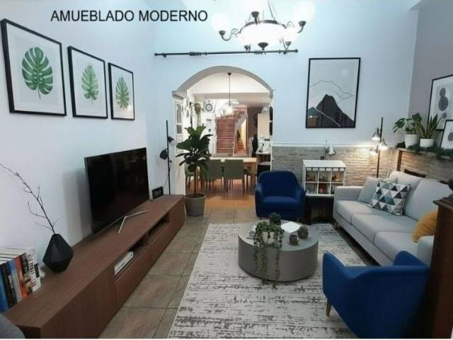 Casa chalet en Venta en Casco Urbano