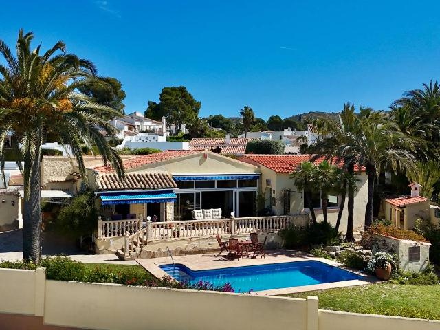 Casa chalet en Venta en Casco Urbano