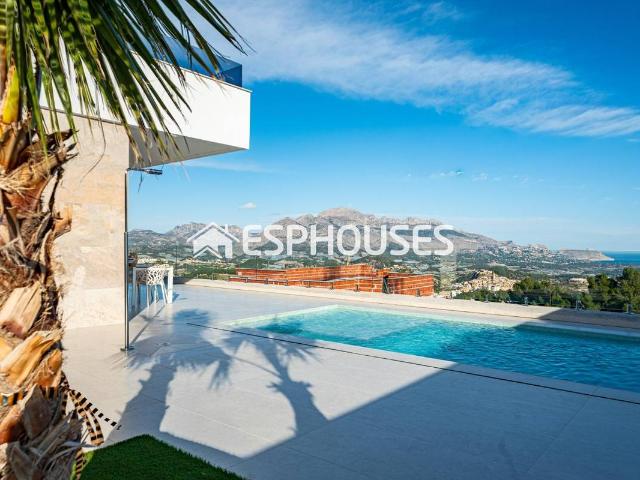 Casa chalet en Venta en Casco urbano