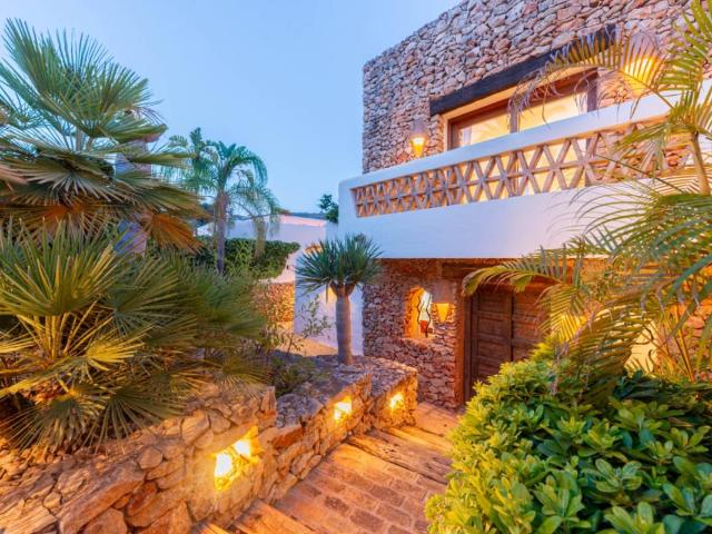 Casa chalet en Venta en Casco Urbano