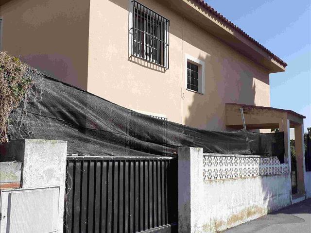 Casa chalet en Venta en Casco Urbano