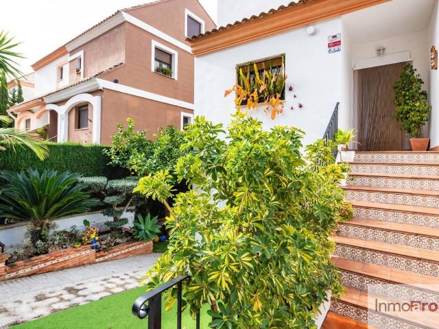 Casa chalet en Venta en Casco Urbano
