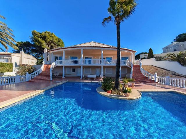 Casa chalet en Venta en Casco Urbano