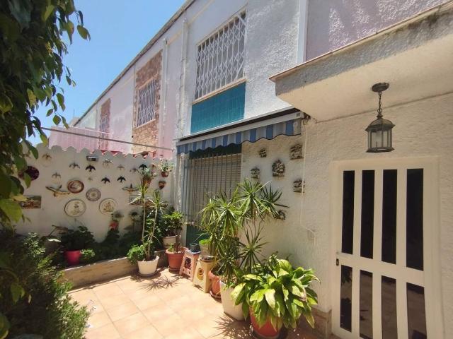 Casa chalet en Venta en Casco Urbano