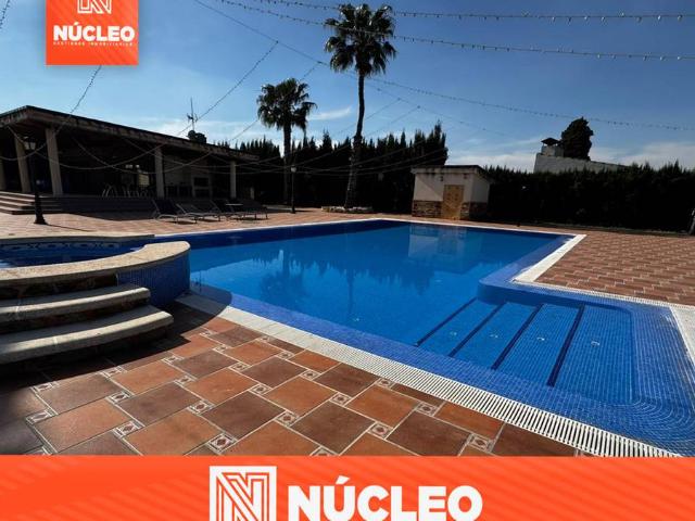 Casa chalet en Venta en Catral