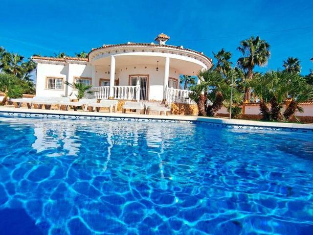 Casa chalet en Venta en Catral