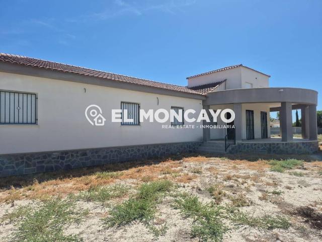 Casa chalet en Venta en Catral
