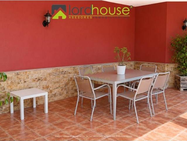 Casa chalet en Venta en Cazalla