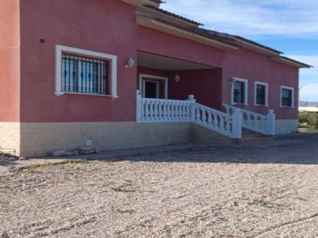 Casa chalet en Venta en Cazalla