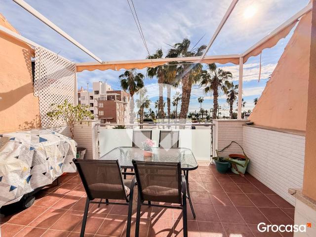 Casa adosada en Venta en Centro