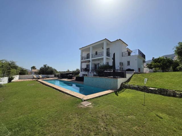Casa chalet en Venta en Centro