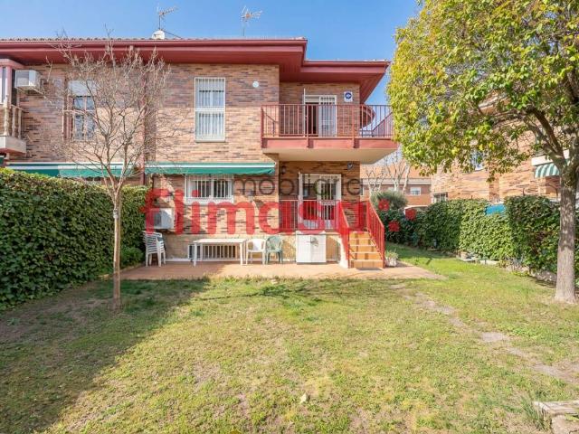 Casa chalet en Venta en Centro