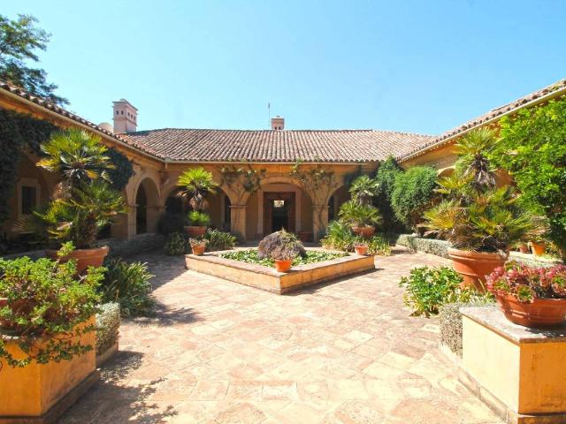 Casa chalet en Venta en Centro