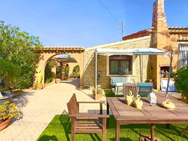 Casa chalet en Venta en Centro Muelle Pesquero