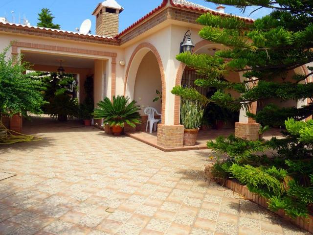 Casa chalet en Venta en Centro Torre de la Higuera