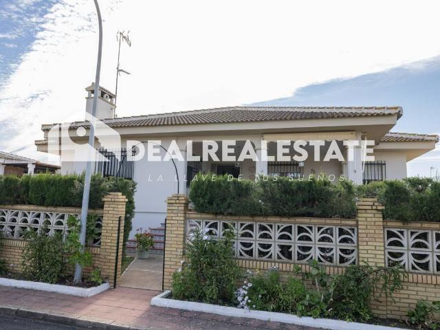 Casa chalet en Venta en Centro Torre de la Higuera