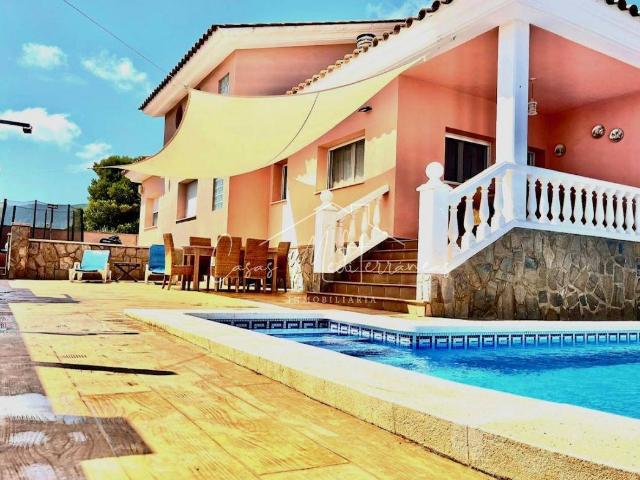 Casa chalet en Venta en Centre